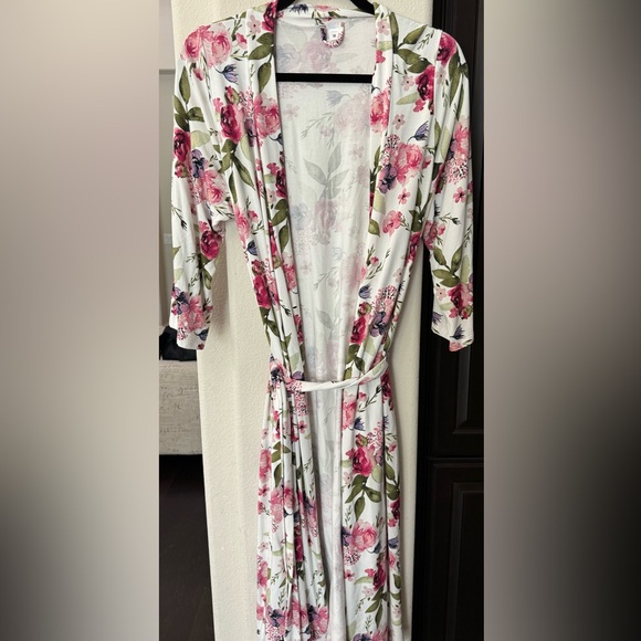 Matching Robe and Swaddle - Picture 2 of 3